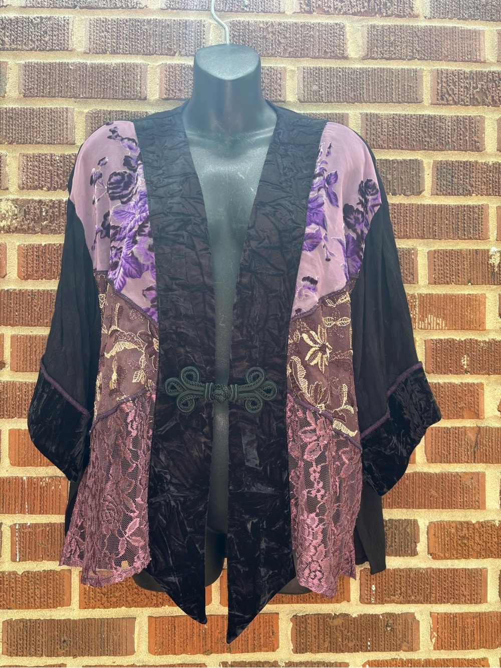 Spencer Alexis Sz XL Jacket Kimono velvet Black Purple Frog Closure Embroidered